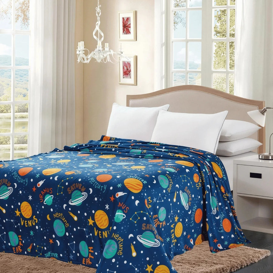 Cobija Infantil Matrimonial Antialérgica – Colección Estampada Amiga House (180x210 cm)